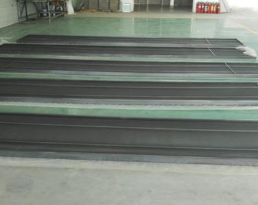 <strong>鋼絲網不銹鋼屏風</strong>